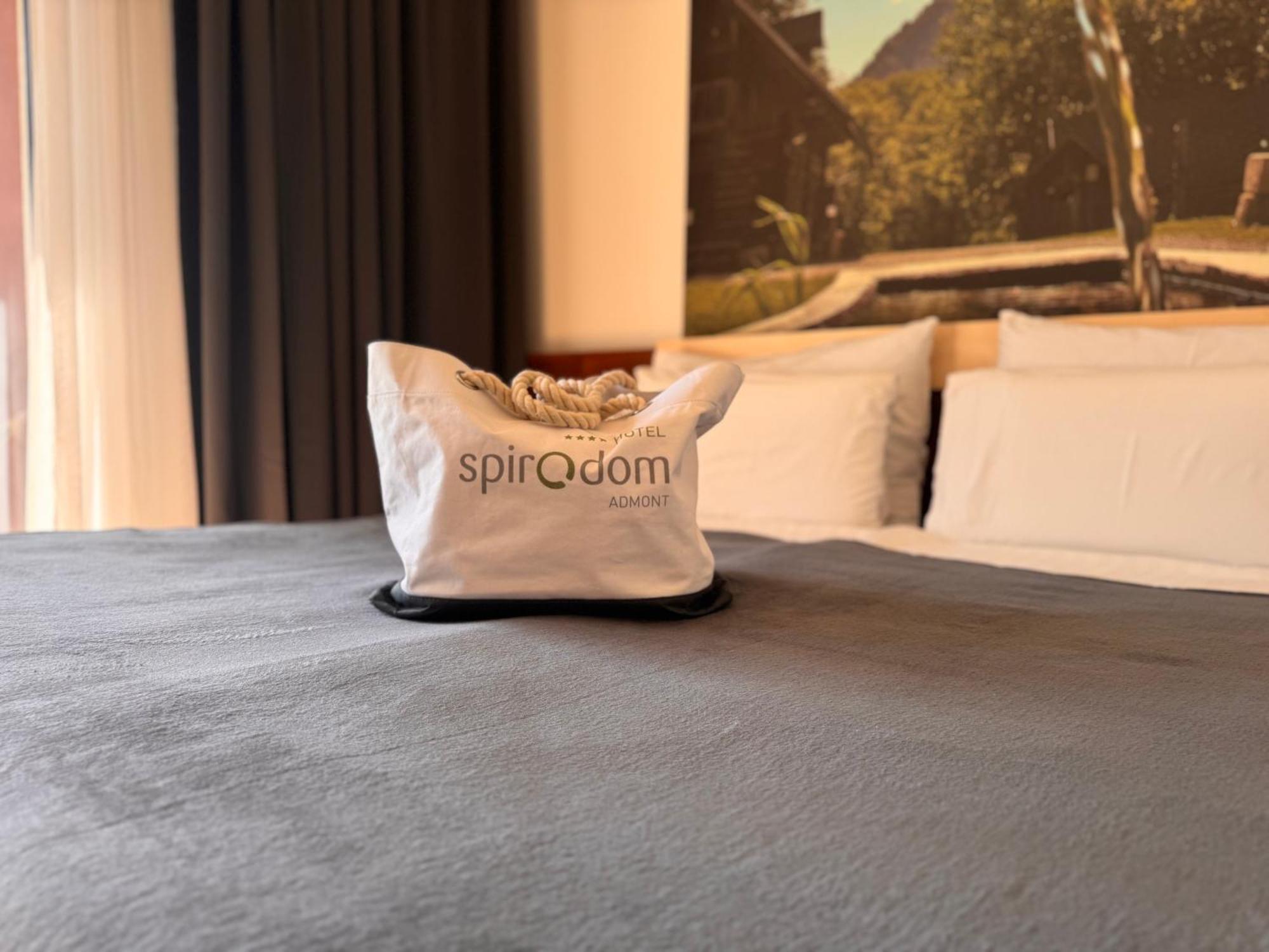 Hotel Spirodom Адмонт Екстериор снимка
