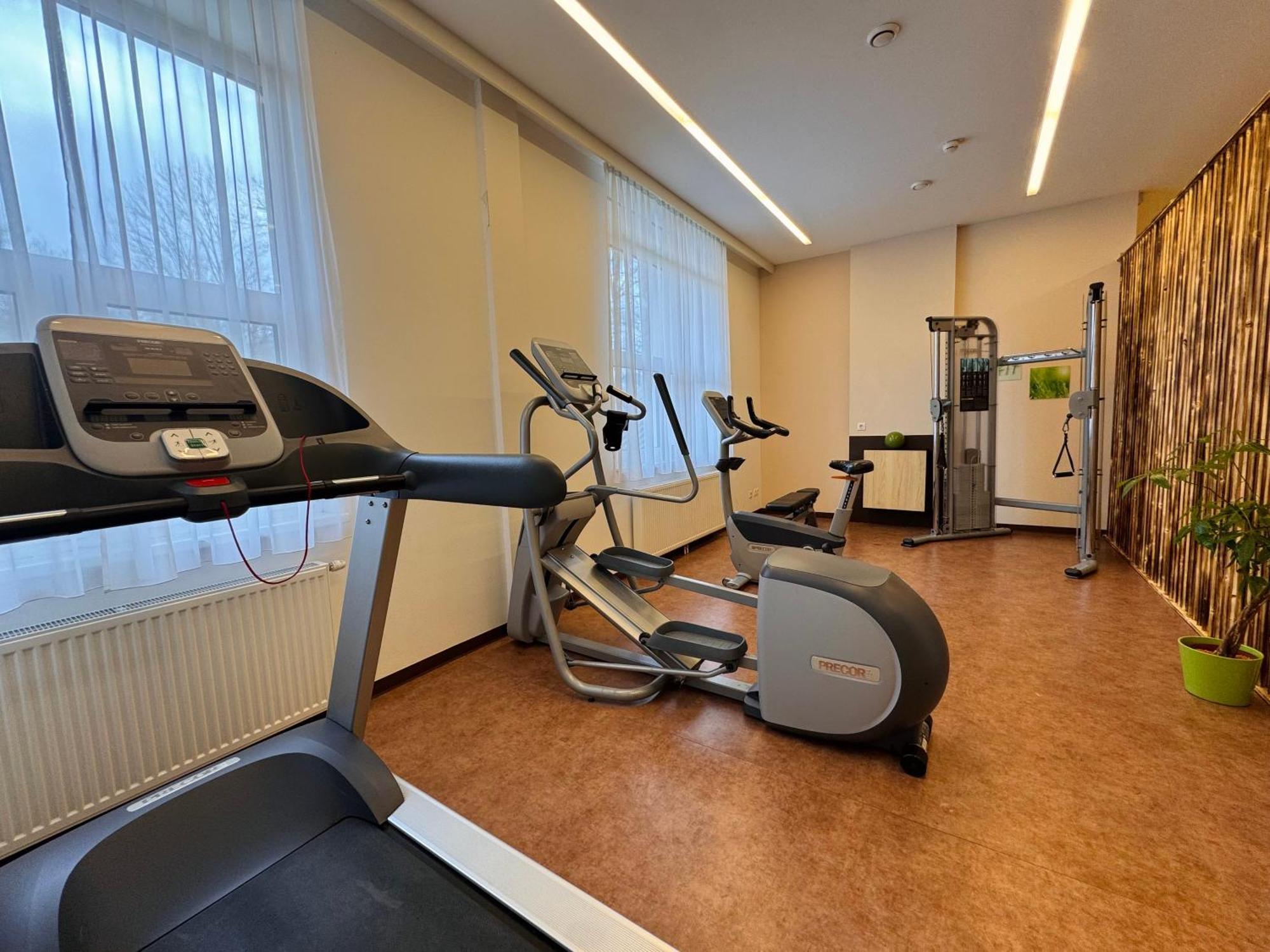 Hotel Spirodom Адмонт Екстериор снимка
